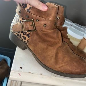 Women’s boots